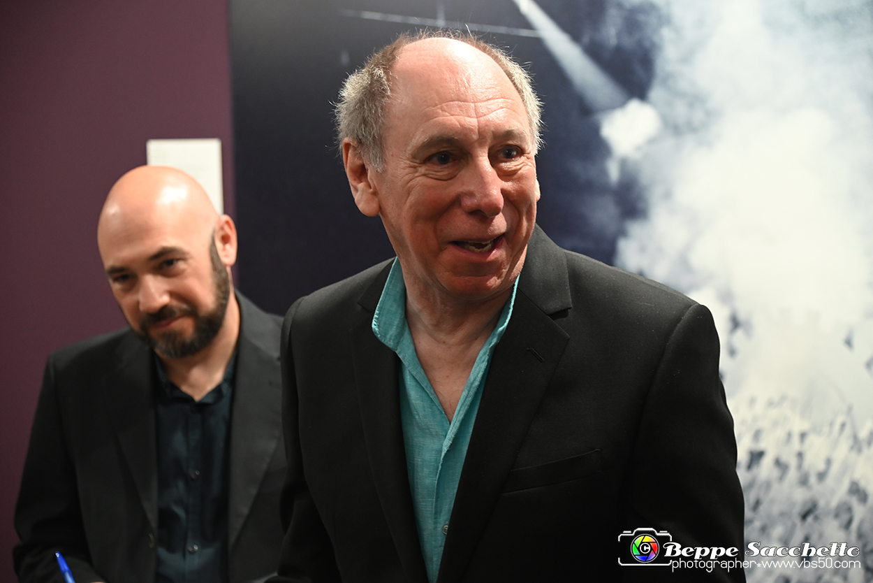 VBS_1757 - Mostra Peter Hince - Queen Experience.jpg